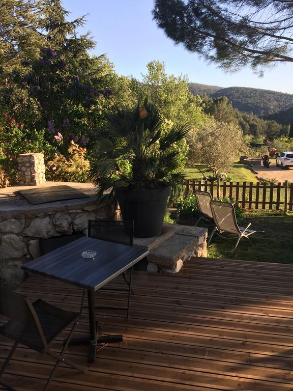 Hotel Au Havre De Paix Sainte Victoire Vauvenargues Exterior foto